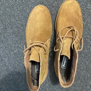 Men's Chukka Boots size 9